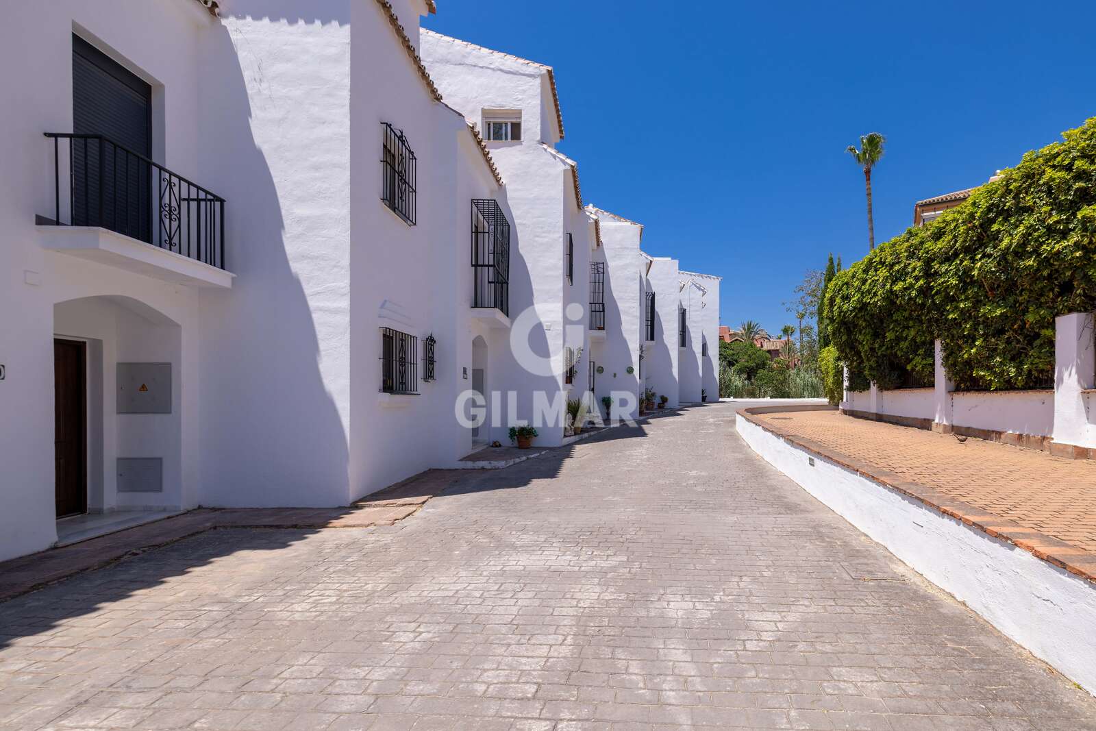 Property slider Gilmar