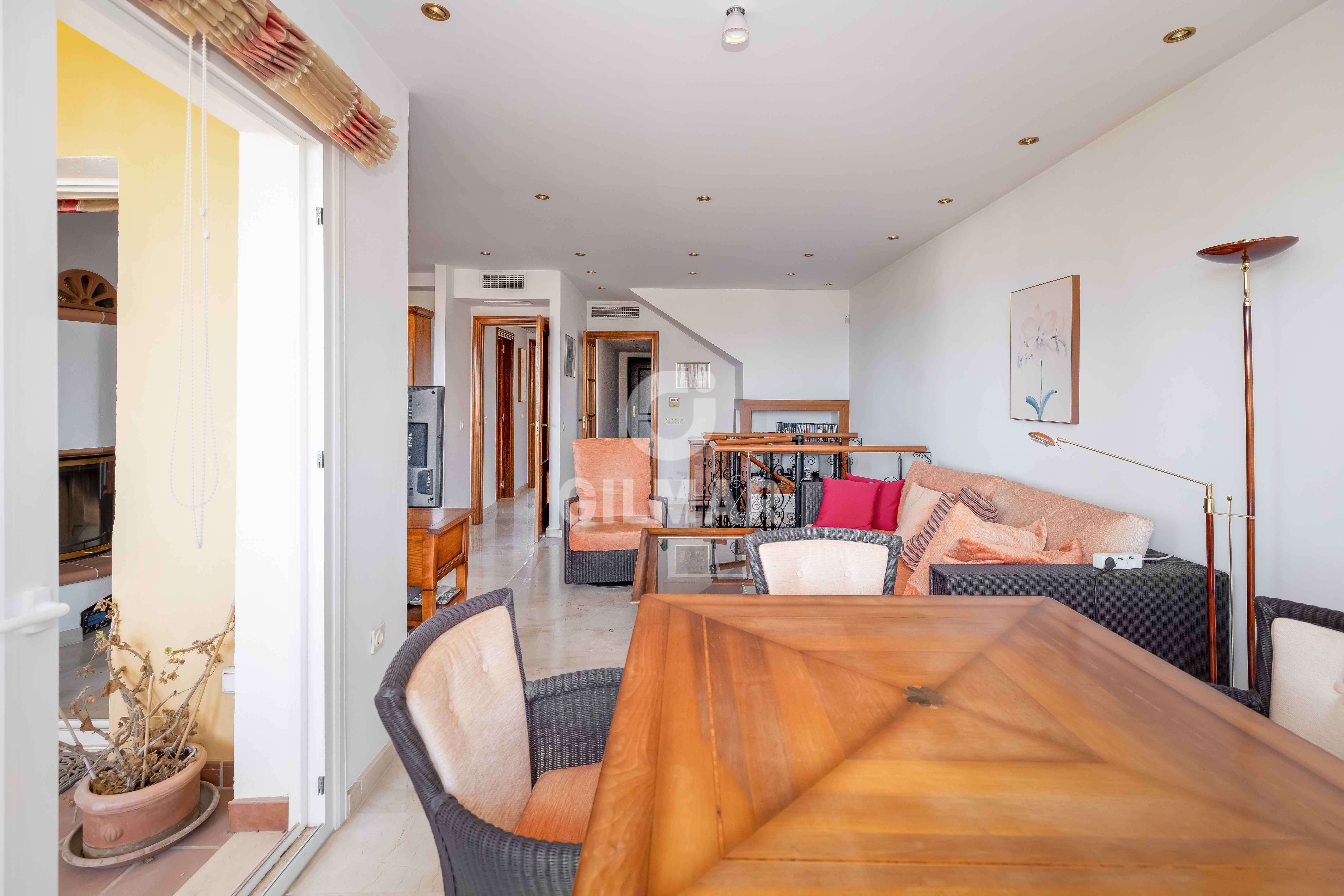 Photo of Triplex