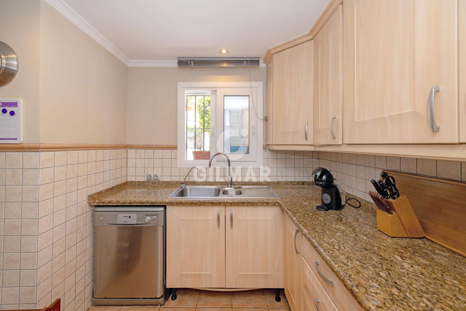 Property slider Gilmar
