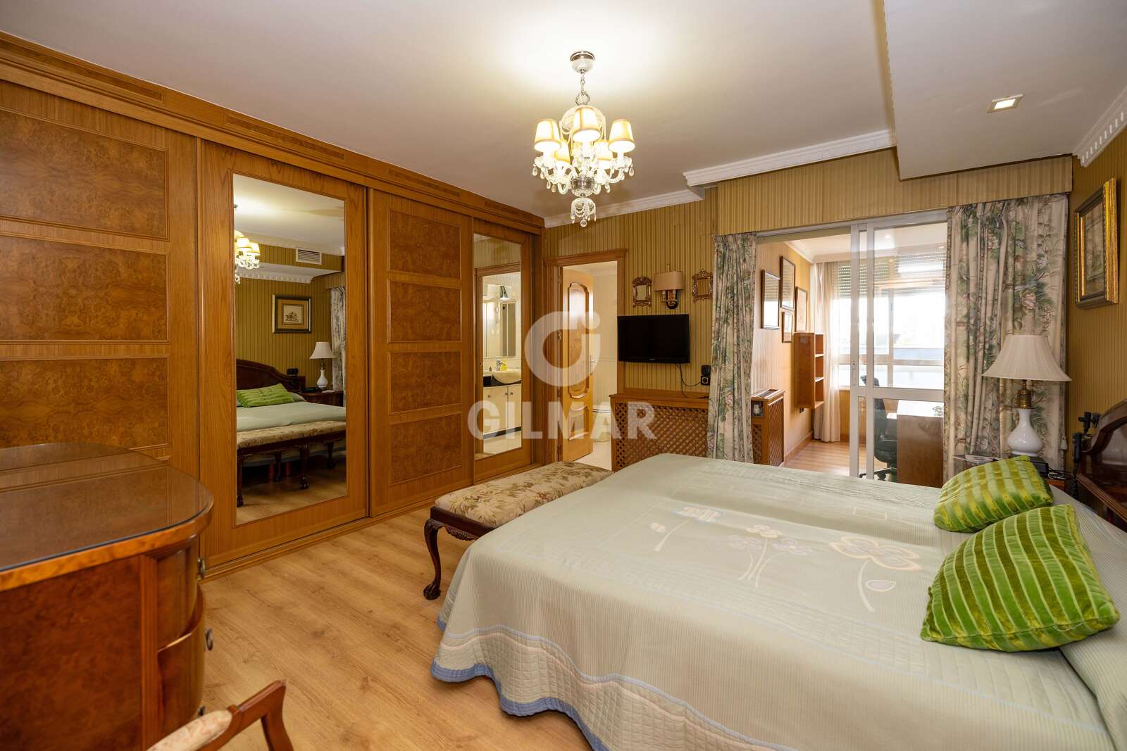 Property slider Gilmar