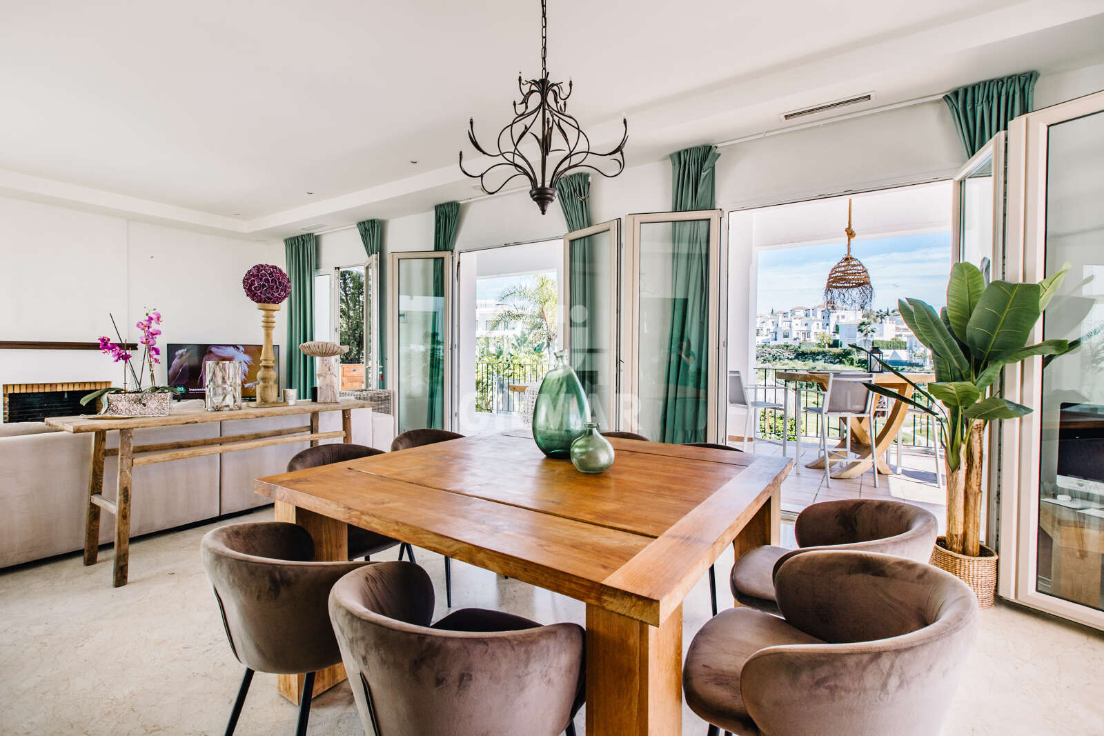 Property slider Gilmar