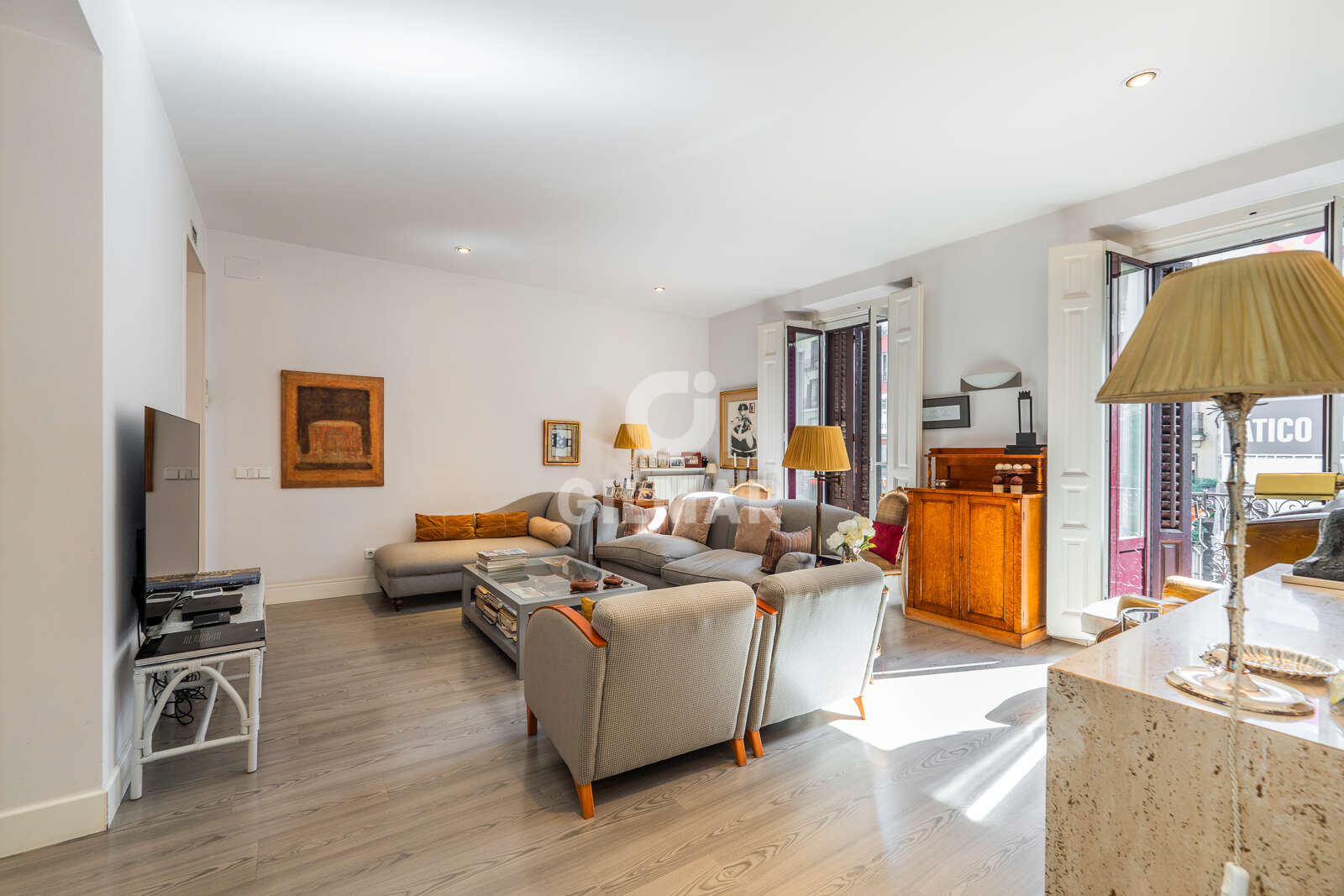 Property slider Gilmar