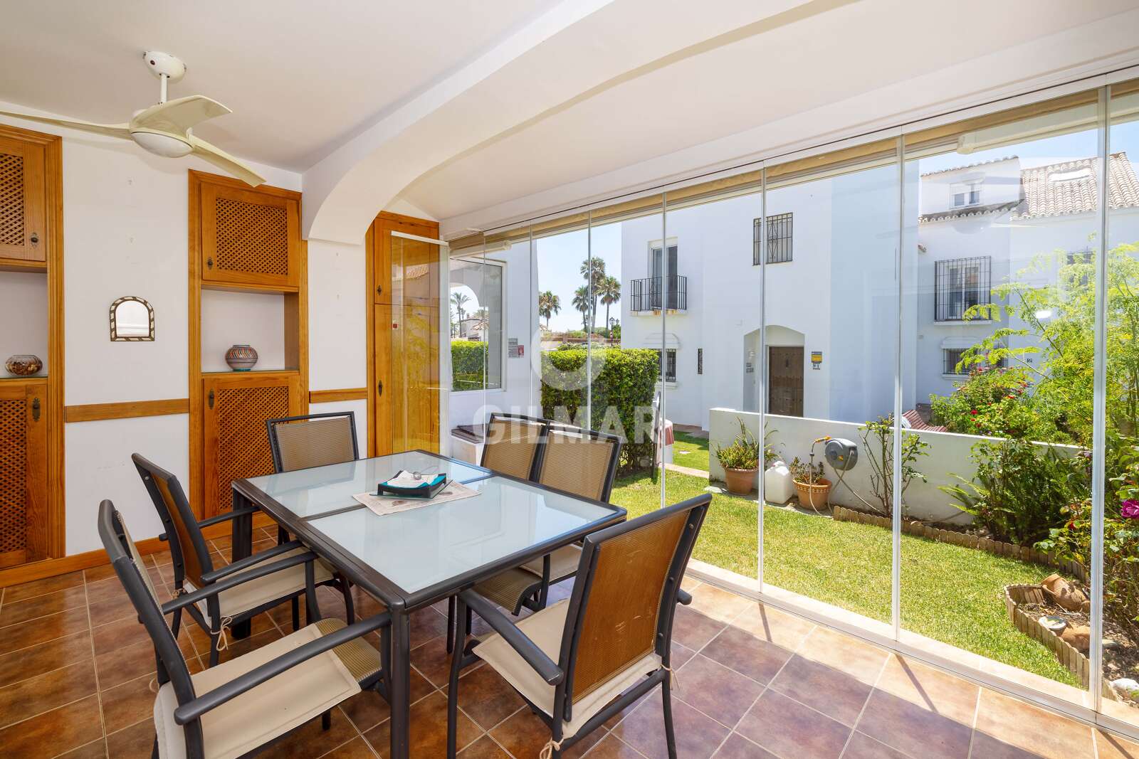 Property slider Gilmar