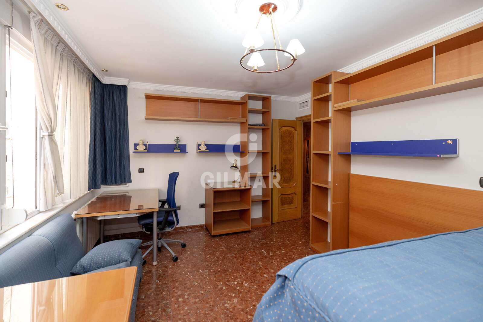 Property slider Gilmar