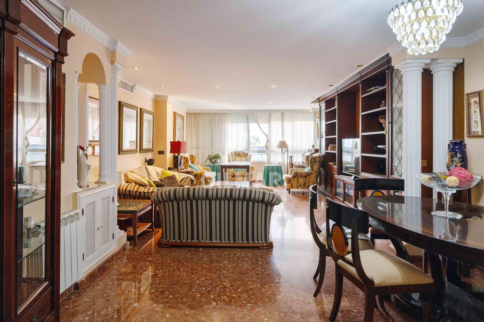 Property slider Gilmar