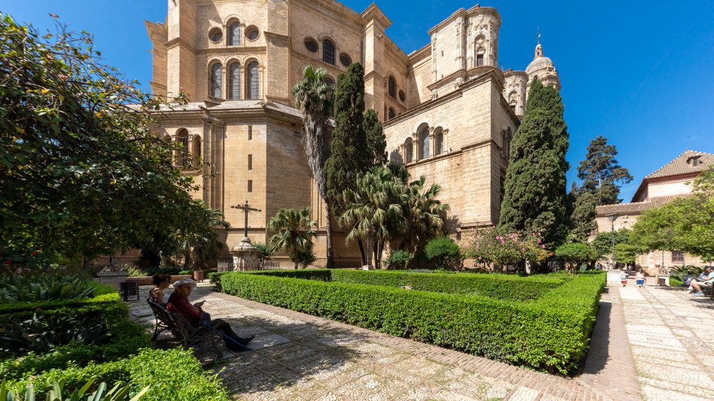 Exclusivo Piso de Lujo en el Centro Histórico de Málaga image 2