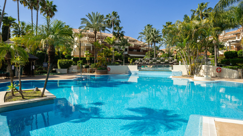 House in Marbella - Image 2