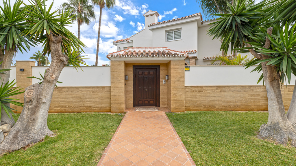 House in Malaga - Image 4