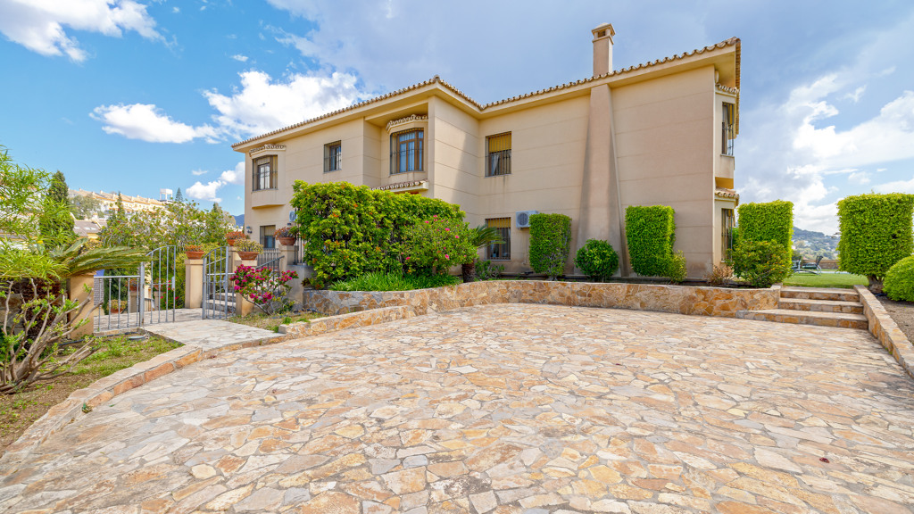 House in Malaga - Image 4