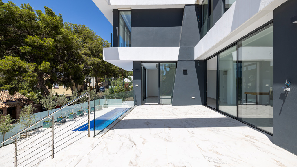 House in Malaga - Image 4