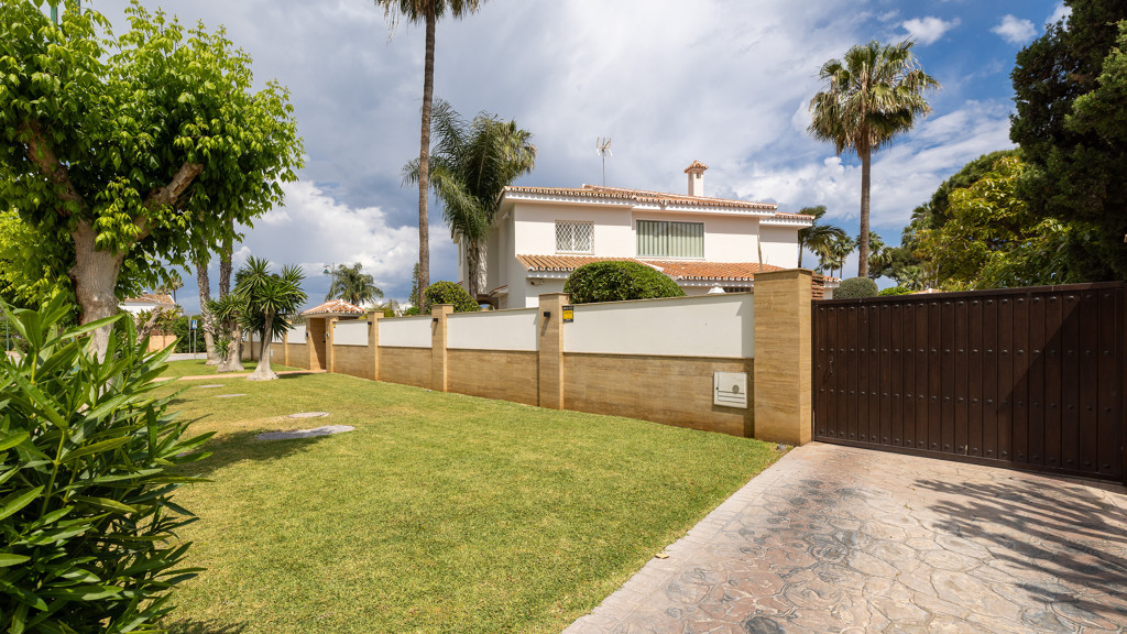 House in Malaga - Image 2