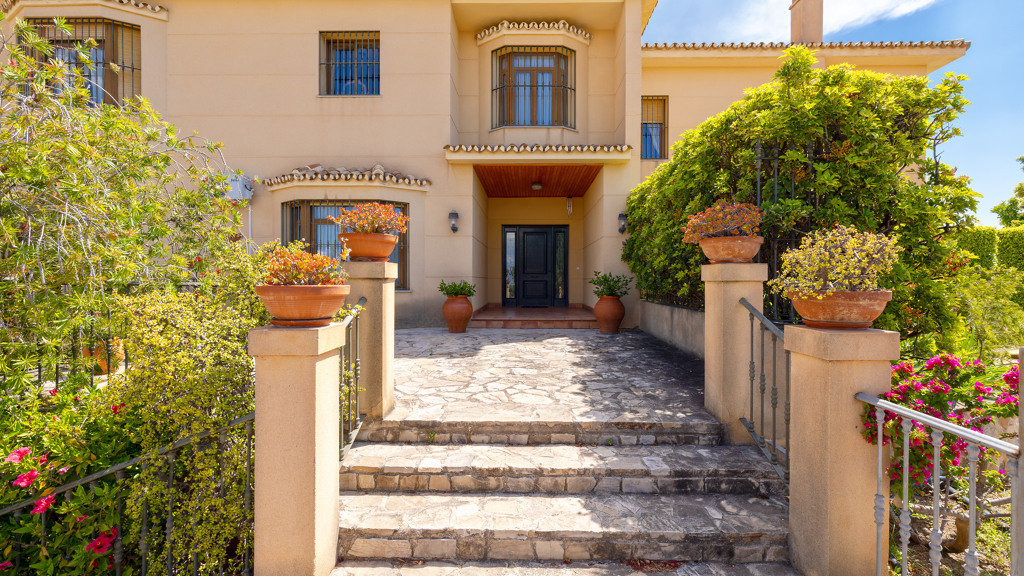 House in Malaga - Image 3